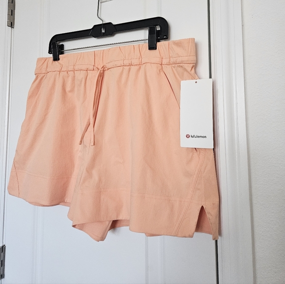 NWT Lululemon Cinchable Waist High-Rise Woven Short 3.5" Peach Bellini Size XL - Picture 7 of 16